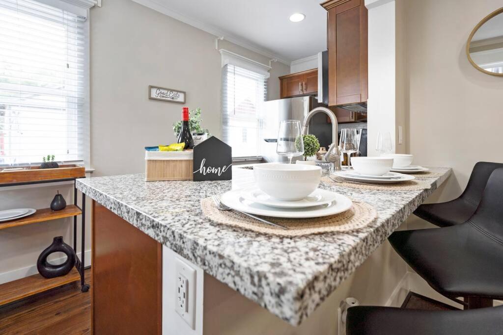 Historic Heights Cozy Nook Apartment هيوستن المظهر الخارجي الصورة
